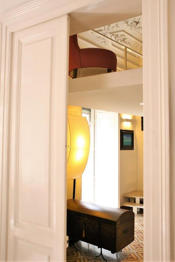 Suite Il Letto Sotto Il Tetto Катания Экстерьер фото